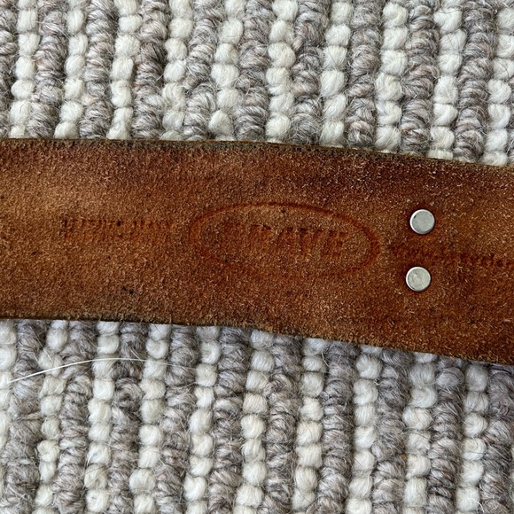 Vintage Black & Silver Leather Rustic Belt Size 32 - Picture 5 of 7